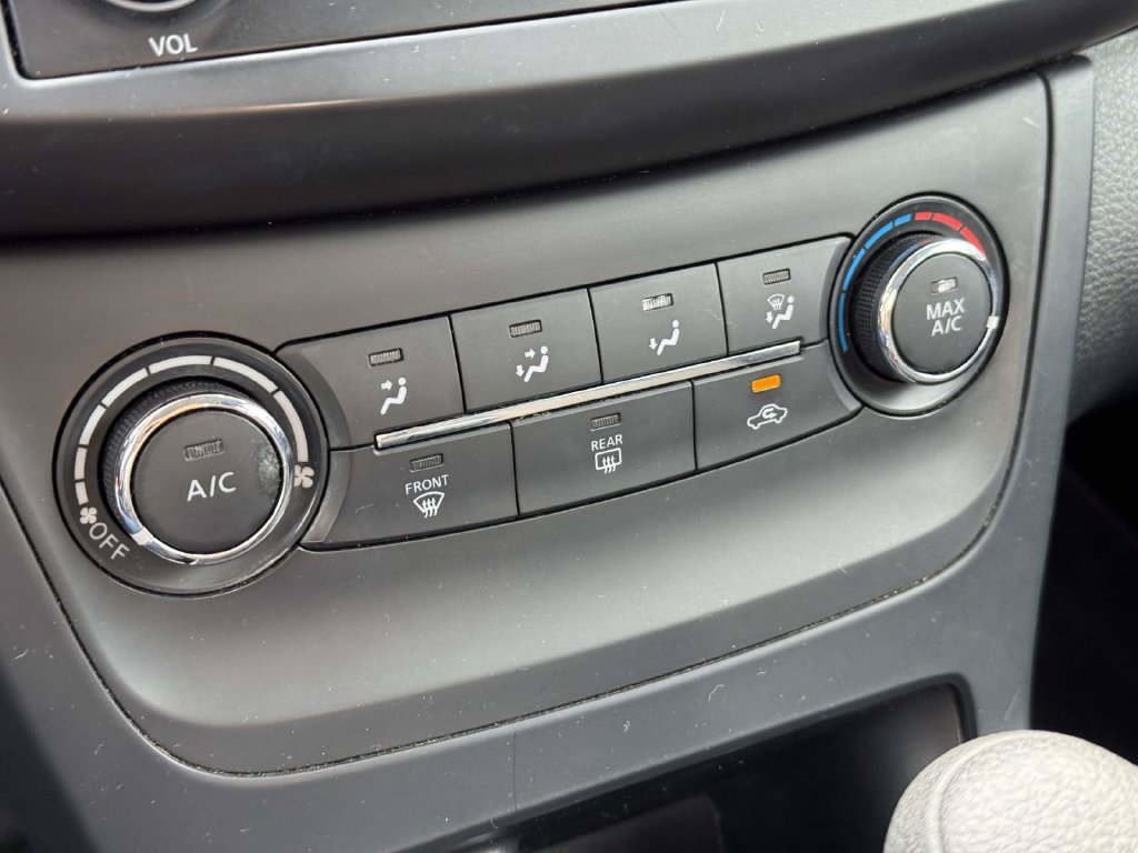 Used 2017 Nissan Sentra S FWD image 14