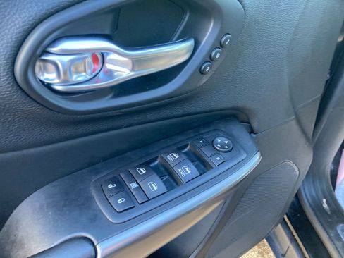 Used 2020 Jeep Cherokee Limited w/ Trailer Tow Group image 14