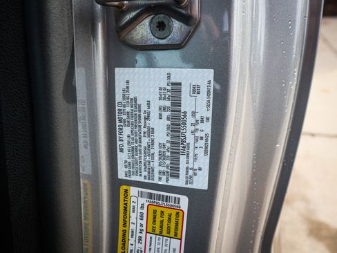 Used 2020 Ford Mustang Shelby GT500 w/ Technology Package image 34