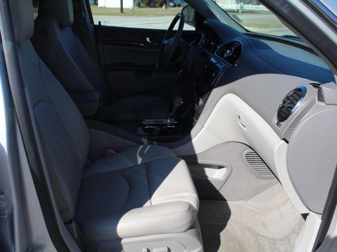 Used 2017 Buick Enclave Premium image 14