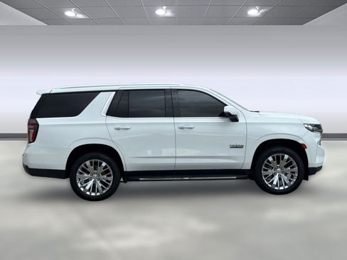 Used 2021 Chevrolet Tahoe LT w/ LT Signature Package RWD image 8