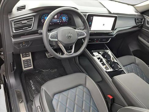 New 2026 Volkswagen Atlas Cross Sport SEL Premium R-Line image 3