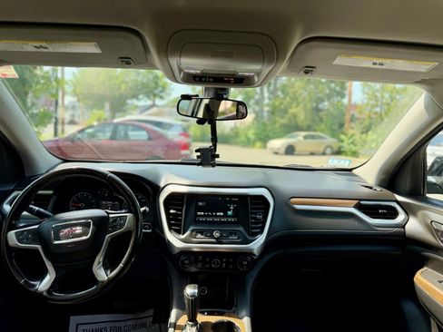 Used 2019 GMC Acadia SLE FWD image 11