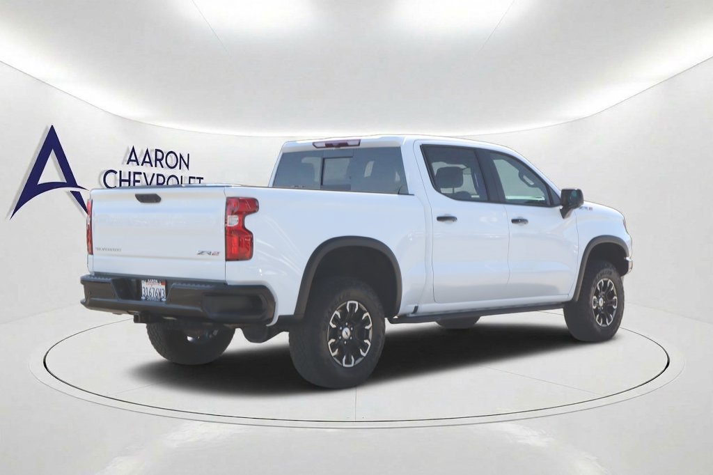 Used 2024 Chevrolet Silverado 1500 ZR2 AWD/4WD image 4