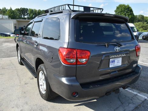 Used 2013 Toyota Sequoia SR5 AWD/4WD image 8