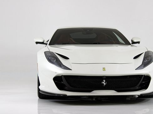 Certified 2020 Ferrari 812 Superfast RWD image 11