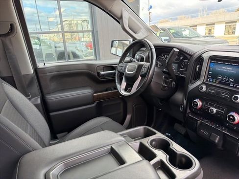 Used 2021 GMC Sierra 1500 SLE w/ X31 Off-Road Package image 11