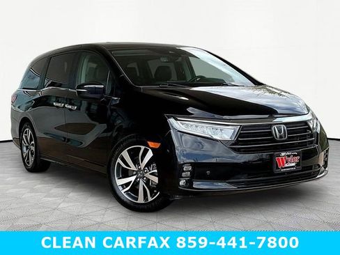 Used 2023 Honda Odyssey Touring image 3