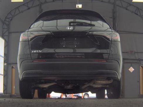 Used 2023 Honda HR-V LX image 34