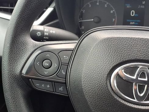 Certified 2025 Toyota Corolla LE FWD image 20