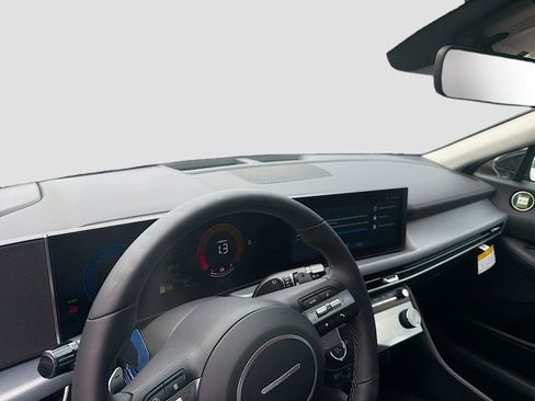 New 2026 Hyundai Sonata SEL FWD image 9