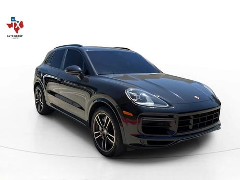 Used 2019 Porsche Cayenne Turbo AWD/4WD image 50