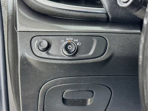 Used 2018 Buick Encore Preferred FWD image 7