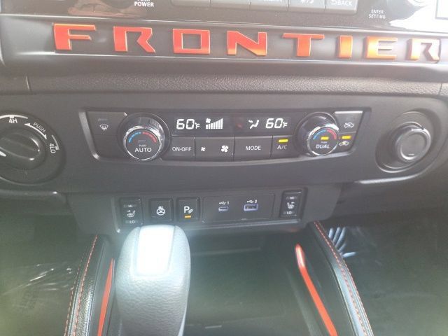 Used 2026 Nissan Frontier PRO-4X AWD/4WD image 23
