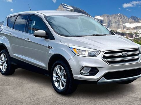 Used 2017 Ford Escape SE FWD image 11