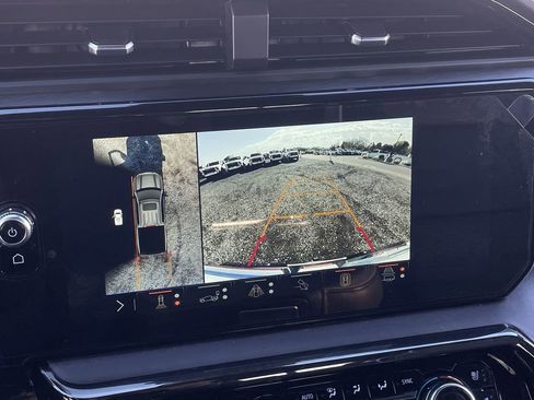 Used 2024 GMC Sierra 1500 AT4X image 15