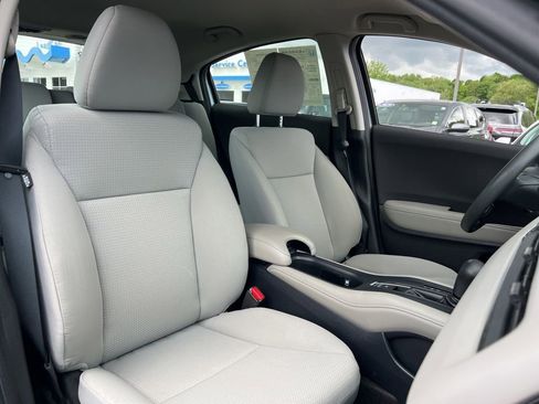 Used 2021 Honda HR-V LX image 24