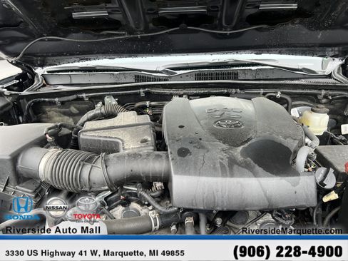 Used 2022 Toyota Tacoma TRD Sport AWD/4WD image 13