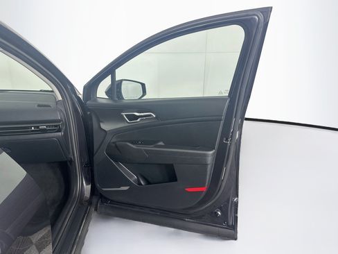 Used 2026 Kia Sportage LX FWD image 30