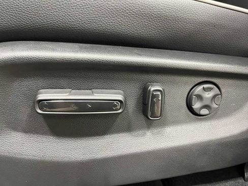 New 2026 Honda Odyssey Touring image 12