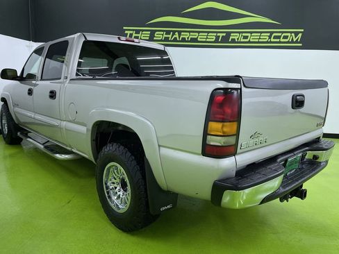 Used 2004 GMC Sierra 2500 SLT w/ Skid Plate Package image 7