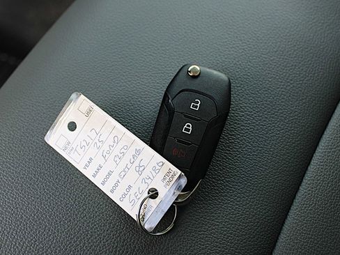 Used 2025 Ford F250 XLT image 33