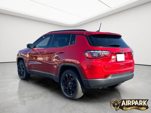 New 2026 Jeep Compass Latitude image 6