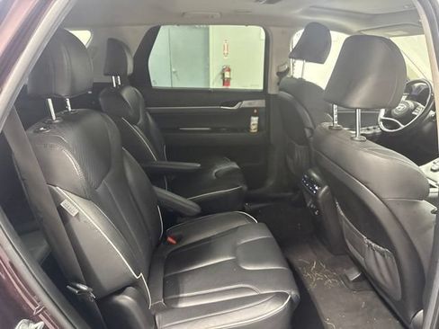 Used 2024 Hyundai Palisade SEL w/ Premium Package FWD image 23