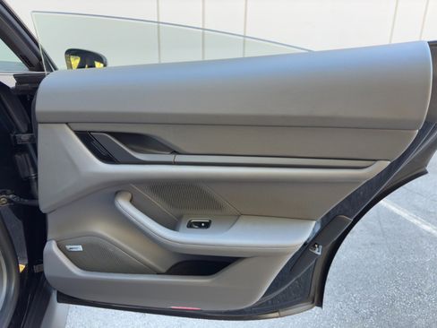 Used 2020 Porsche Taycan 4S image 46