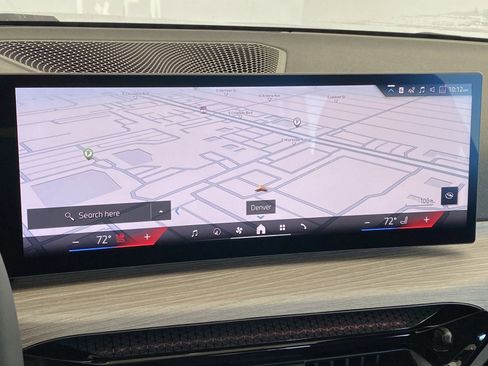 Used 2025 BMW 330i xDrive Sedan w/ Premium Package image 26