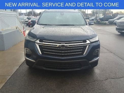 Used 2023 Chevrolet Traverse LT w/ LT Premium Package image 13