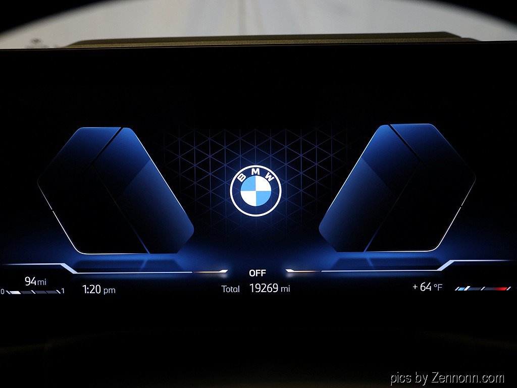 Certified 2023 BMW 330i xDrive Sedan w/ Premium Package AWD/4WD image 17