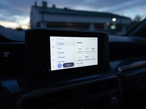 Used 2025 Toyota Tacoma TRD Sport AWD/4WD image 26