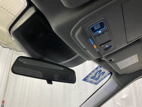 Used 2022 Ford Explorer XLT w/ Equipment Group 202A image 24