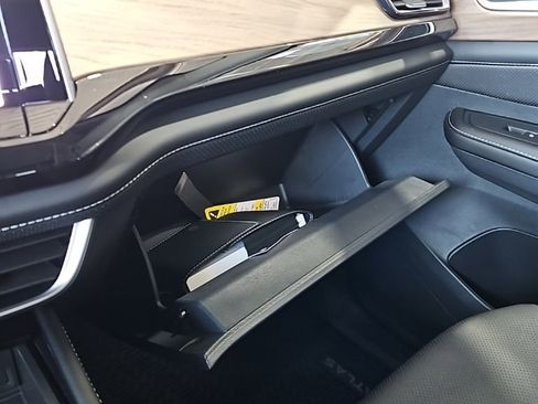 New 2026 Volkswagen Atlas SE image 33