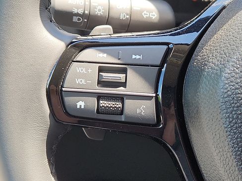 Used 2025 Honda Pilot EX-L image 22