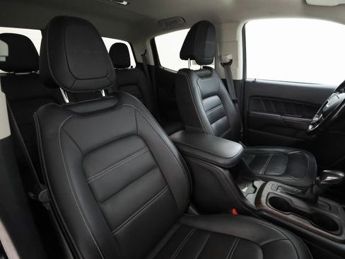 Used 2022 GMC Canyon Denali image 25