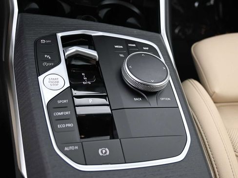 New 2026 BMW 330i Sedan w/ Premium Package RWD image 10