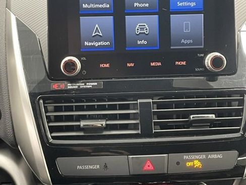 Used 2024 Mitsubishi Eclipse Cross AWD image 19