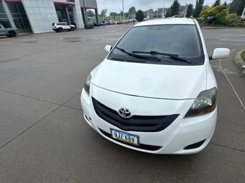 Used 2008 Toyota Yaris Sedan FWD image 8