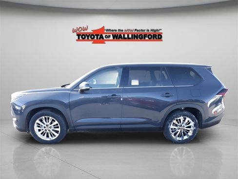 New 2026 Toyota Corolla Cross L image 2