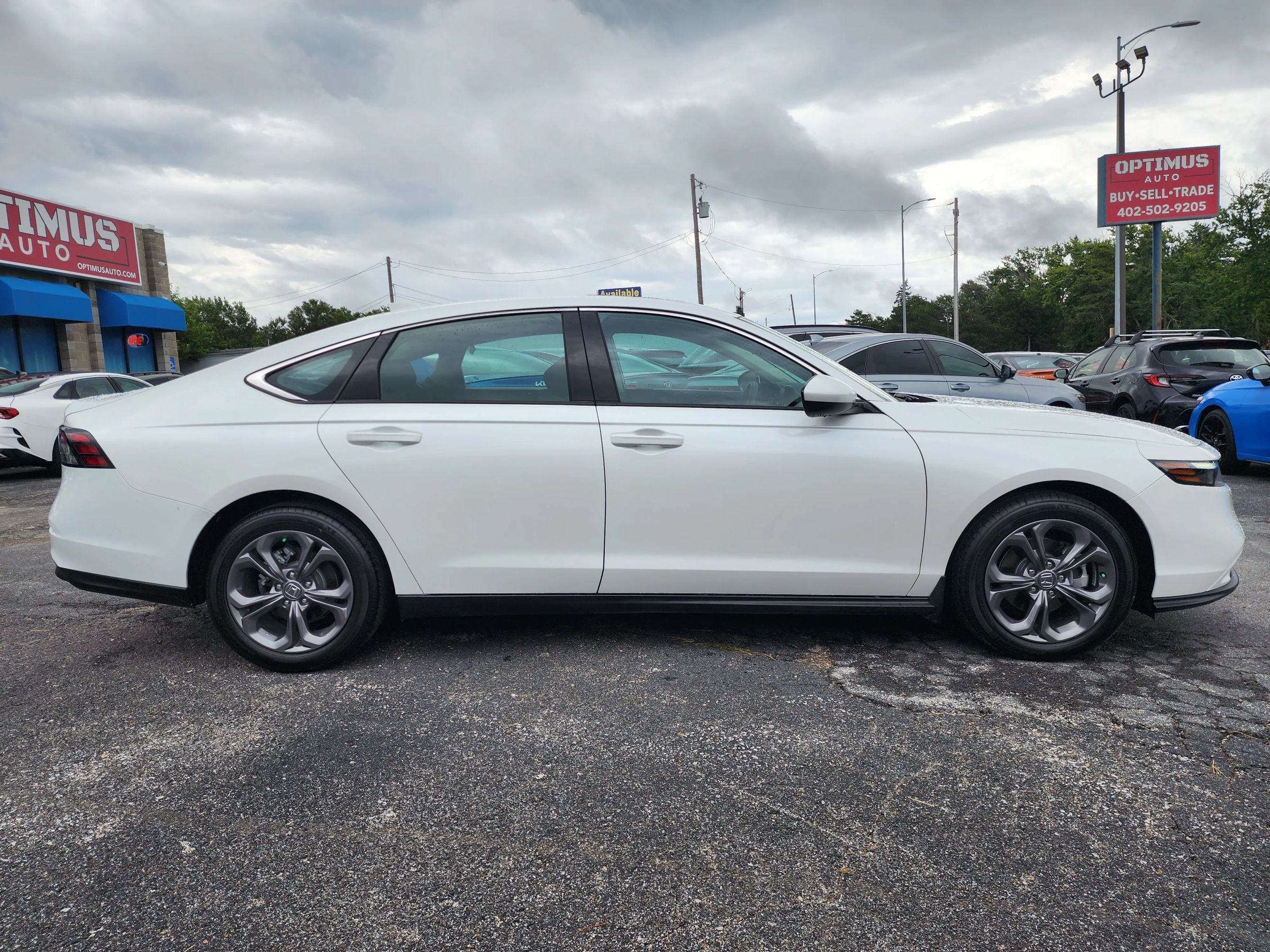 Used 2024 Honda Accord EX image 8
