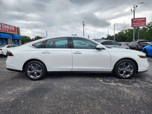 Used 2024 Honda Accord EX image 8