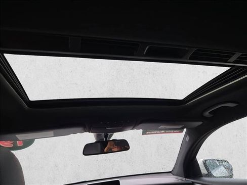 Used 2019 Mercedes-Benz GLC 300 4MATIC Coupe image 16