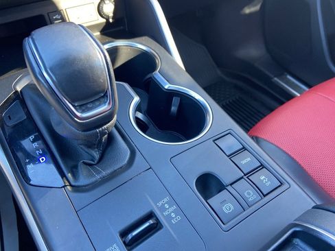 Certified 2023 Toyota Highlander XSE image 18