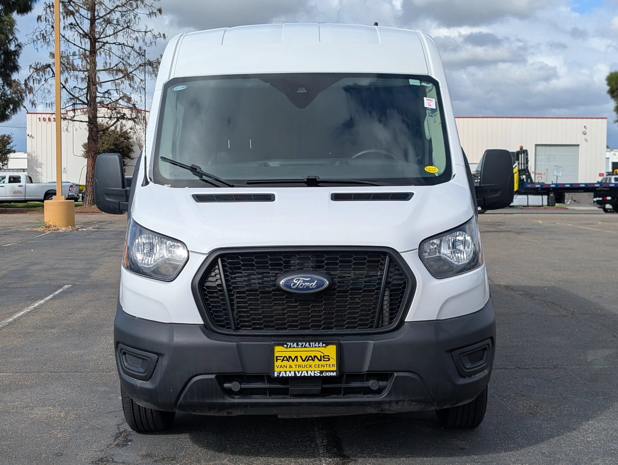 Used 2023 Ford Transit 250 Medium Roof w/ Load Area Protection Package RWD image 2