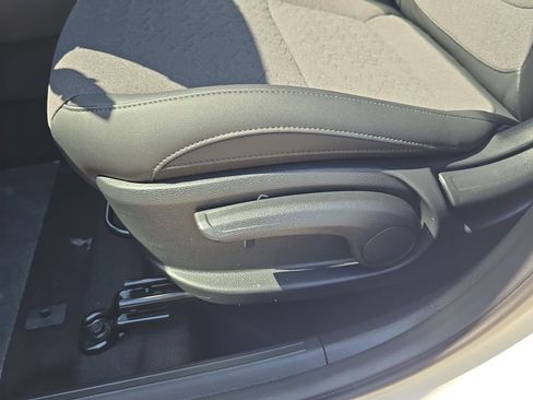 New 2026 Kia Seltos S FWD image 20