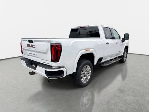 Used 2022 GMC Sierra 2500 Denali AWD/4WD image 3