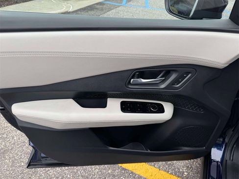 Certified 2024 Nissan Ariya FWD image 16