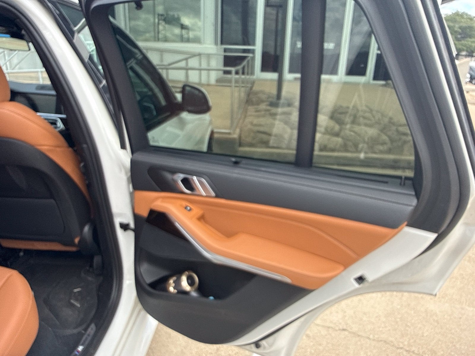 Used 2023 BMW X5 xDrive40i w/ Executive Package AWD/4WD image 18